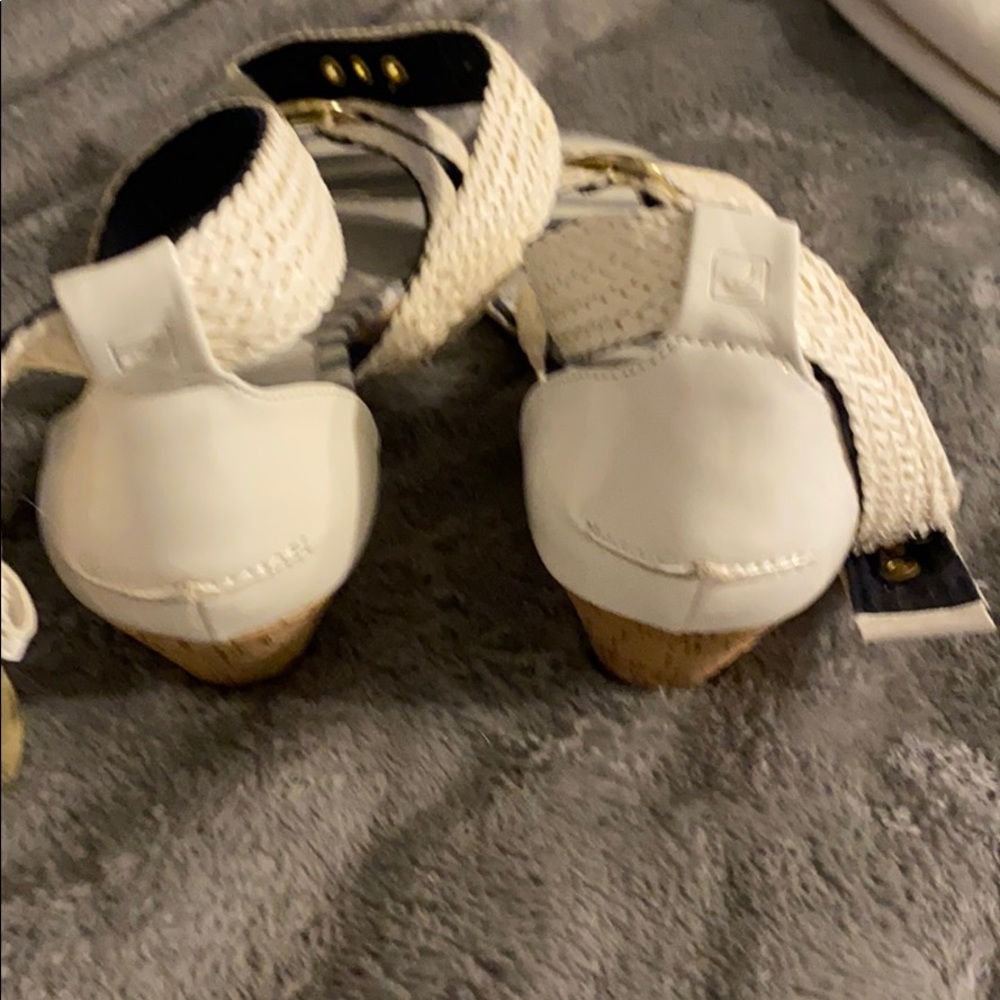 Sandals - Picture 3 of 3